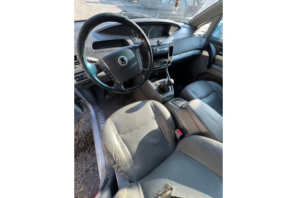 Ssangyong Rodius Xdi Limited 2005 para piezas | Desguace Gandia SL