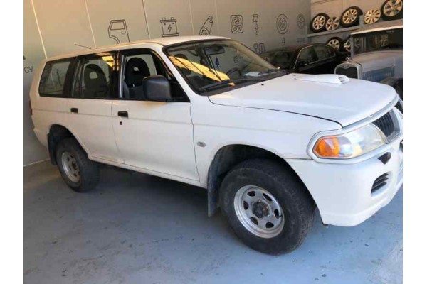 Mitsubishi Montero Sport (K90) 2.5 TD GLS 2005 para piezas | Desguace Gandia SL