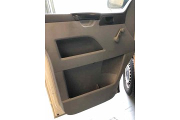 Volkswagen T5 Transporter Furgón/Combi (7H) Caja Cerrada 2009 para piezas | Desguace Gandia SL