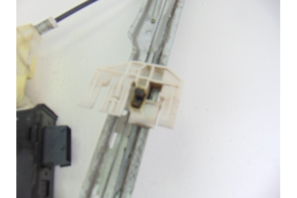 Elevalunas delantero izquierdo, Citroen C5 Berlina 2.0 HDi SX 2002, 9632531880