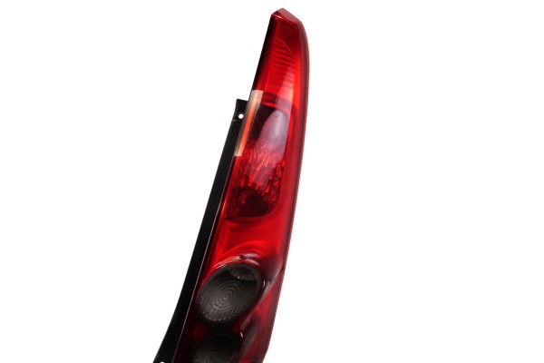 Piloto trasero derecho, Ford Fiesta (Cbk) Ambiente 2006