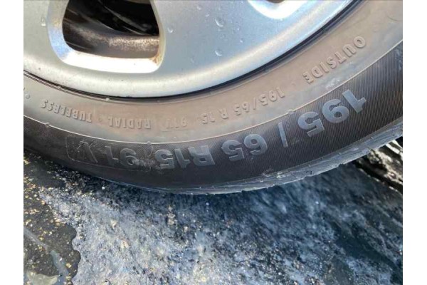 Audi A4 Berlina (8E) 1.9 TDI 2003 para piezas | Desguace Gandia SL