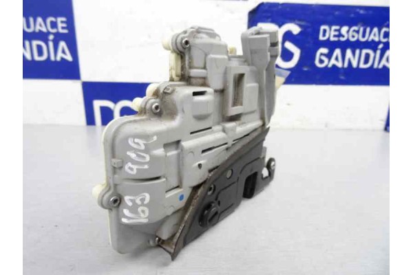 Cerradura puerta trasera izquierda, Volkswagen Passat Variant (3C5) Advance 2009, 3C4839015A