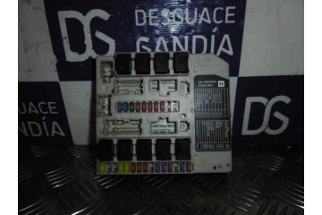 Caja reles / fusibles, Nissan Navara Pickup (D40M) Doble Cab SE 4X4 2007, 284B7EB31C