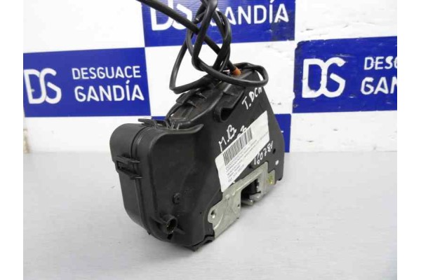 Cerradura puerta trasera derecha, Mercedes-benz Clase C (Bm 203) Familiar C 220 T Cdi (la) (203.208) 2005, 2037300235