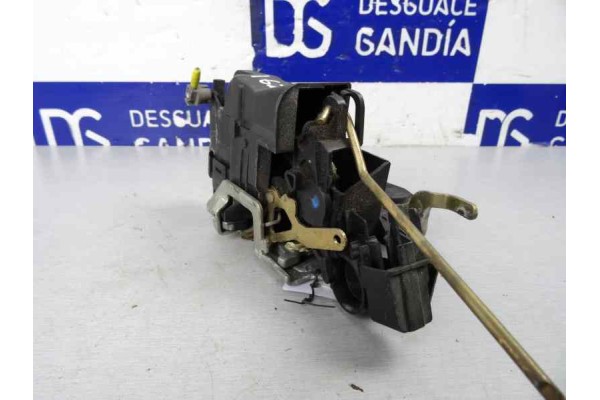 Cerradura puerta delantera derecha, Mercedes-benz Clase C (Bm 202) Berlina 220 Cdi (202.133) 2000