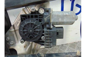 Elevalunas trasero izquierdo, Audi A6 Berlina (4B2) 2.5 Tdi 2002, 4B0839397B