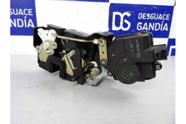 Cerradura puerta trasera izquierda, Hyundai Santa Fe (Sm) 2.0 Gls Crdi 4X4 2004