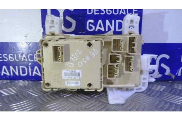 Caja reles / fusibles, Toyota Corolla Verso (R1) 2.2 D-4D Sol 2008, 89221-0F010