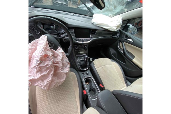 Opel Astra K Berlina 5P Dynamic Start/Stop 2015 para piezas | Desguace Gandia SL
