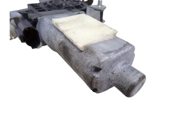 Elevalunas trasero derecho, Ssangyong Actyon 200 Xdi 2010