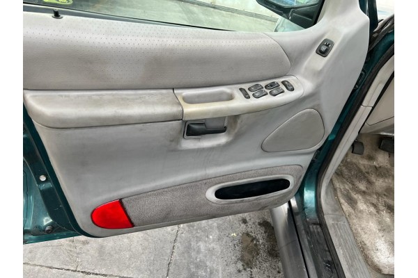 Ford Explorer 4.0 XLT 1998 para piezas | Desguace Gandia SL