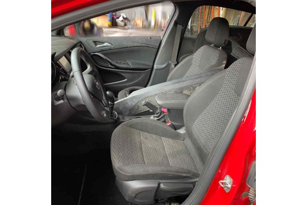 Opel Astra K Berlina 5P Dynamic 2018 para piezas | Desguace Gandia SL