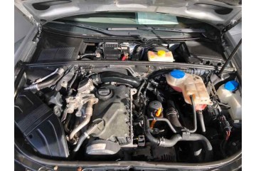 Audi A4 Berlina (8E) 2.0 TDI 16V 2007 para piezas | Desguace Gandia SL