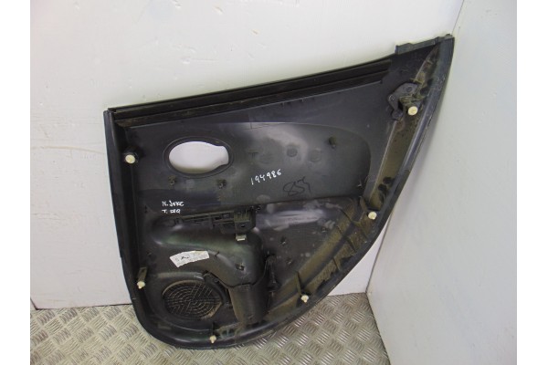 Guarnecido puerta trasera izquierda, Nissan Juke (F15E) Acenta 2013