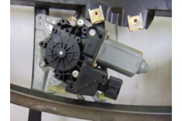 Elevalunas delantero derecho, Audi A4 Berlina (B5) 1.9 Tdi 1999