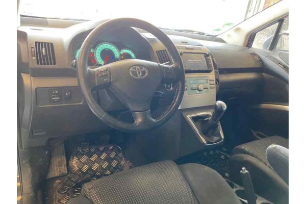 Toyota Corolla Verso (R1) 2,2 D-4D Sport 2006 para piezas | Desguace Gandia SL