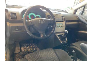 Toyota Corolla Verso (R1) 2,2 D-4D Sport 2006 para piezas | Desguace Gandia SL