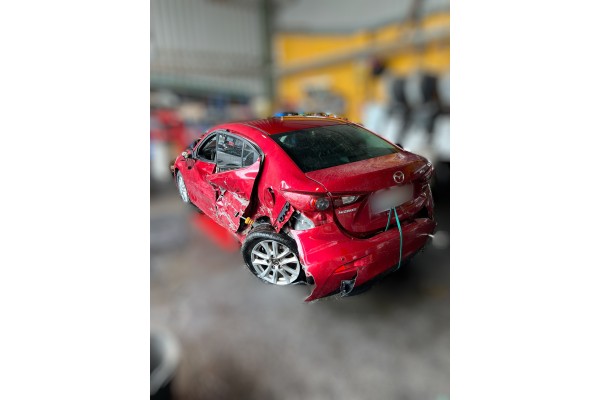 Mazda 3 Berlina / Sedán (BM/BN) Luxury 2014 para piezas | Desguace Gandia SL