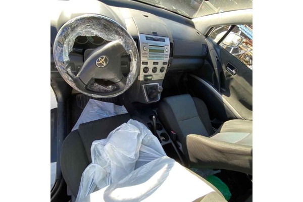 Toyota Corolla Verso (R1) 2.2 D-4D Luna 2008 para piezas | Desguace Gandia SL