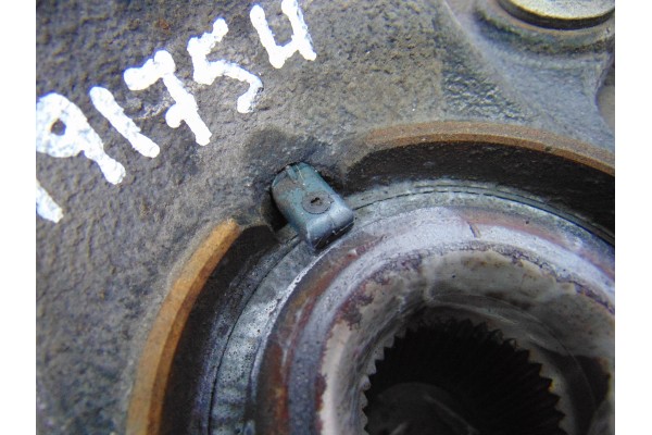Mangueta delantera izquierda, Ford Focus Berlina (CB4) Trend 2009
