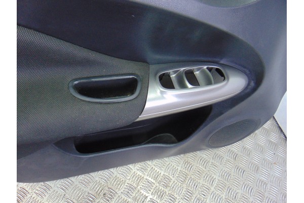 Guarnecido puerta delantera izquierda, Nissan Juke (F15E) Acenta 2013