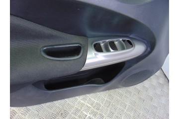 Guarnecido puerta delantera izquierda, Nissan Juke (F15E) Acenta 2013