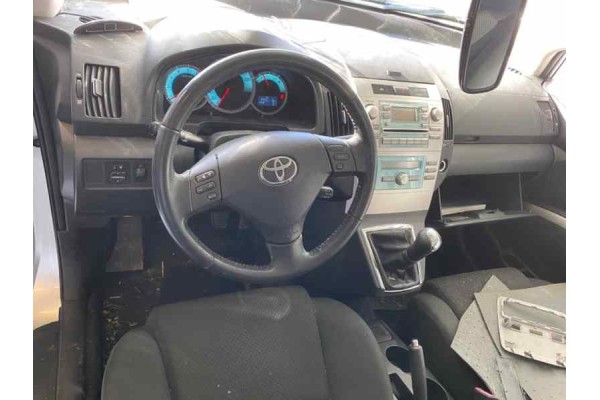 Toyota Corolla Verso (R1) 2.0 D-4D Sol 2004 para piezas | Desguace Gandia SL