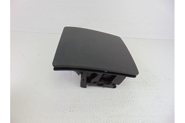 Guantera, Volkswagen Touran (1T1) Trendline 2004, 1T1857291B