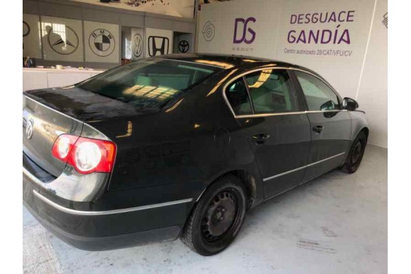 Volkswagen Passat Berlina (3C2) Highline 2008 para piezas | Desguace Gandia SL