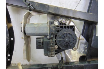 Elevalunas trasero derecho, Audi A6 Avant (4B5) 3.0 2002