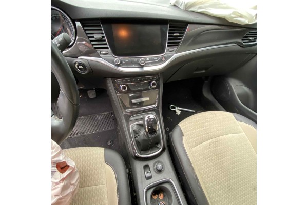 Opel Astra K Berlina 5P Dynamic Start/Stop 2015 para piezas | Desguace Gandia SL
