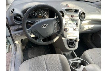 Kia Carens (UN) Active 2009 para piezas | Desguace Gandia SL