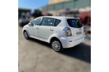 Toyota Corolla Verso (R1) 2.2 D-4D Luna 2008 para piezas | Desguace Gandia SL