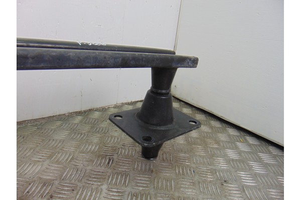 Refuerzo paragolpes delantero, Peugeot 3008 Confort 2009, 9682791080