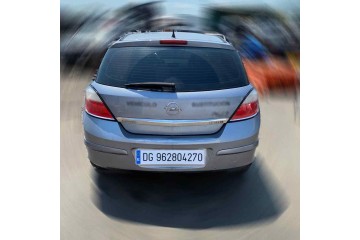 Opel Astra H Berlina Elegance 2006 para piezas | Desguace Gandia SL