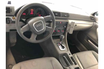 Audi A4 Berlina (8E) 2.0 TDI 16V 2007 para piezas | Desguace Gandia SL
