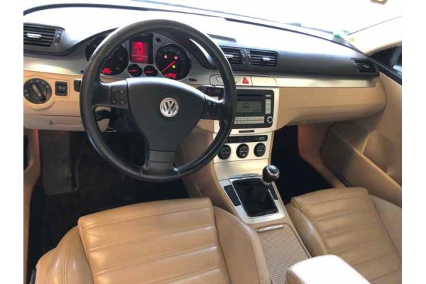 Volkswagen Passat Berlina (3C2) Highline 2008 para piezas | Desguace Gandia SL