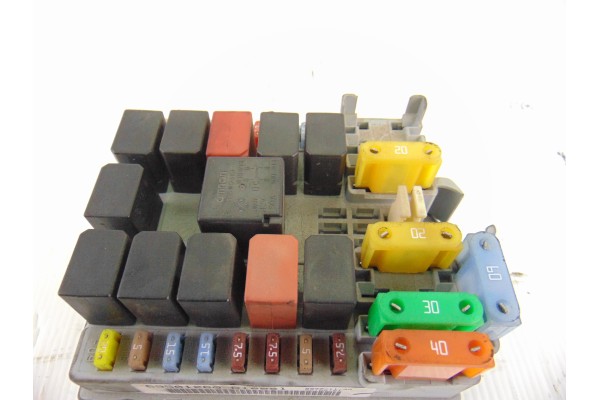 Caja reles / fusibles, Iveco Daily Furgón Caja cerrada gran espacio 35C... batalla 3950 2008, 69501260