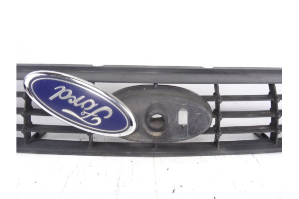 Rejilla delantera, Ford Focus Berlina (CB4) Trend 2009, 8M518200AD