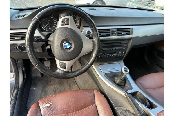 BMW Serie 3 Berlina (E90) 318D 2006 para piezas | Desguace Gandia SL