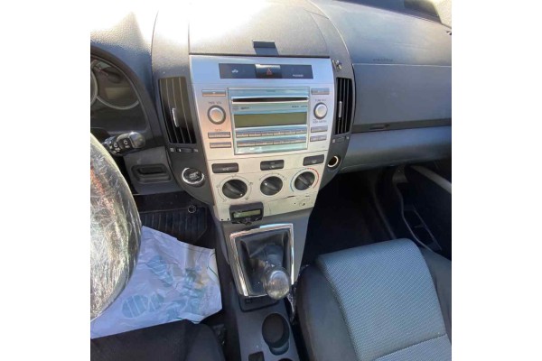 Toyota Corolla Verso (R1) 2.2 D-4D Luna 2008 para piezas | Desguace Gandia SL