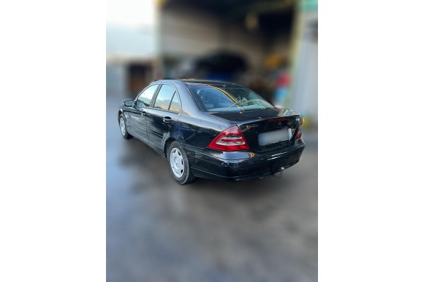Mercedes-Benz Clase C (BM 203) Berlina 220 CDI (203.006) 2004 para piezas | Desguace Gandia SL