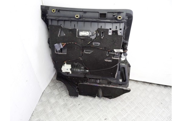Guantera, Audi A6 Allroad Quattro (4FH) 2.7 TDI Quattro 2008, 4F1857035CH