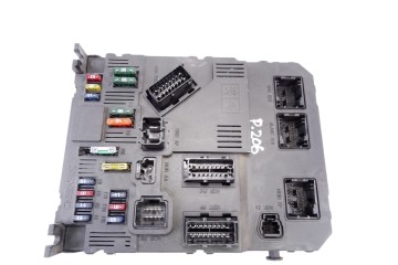 Caja reles / fusibles, Peugeot 206 Xs 2004, 9652474780