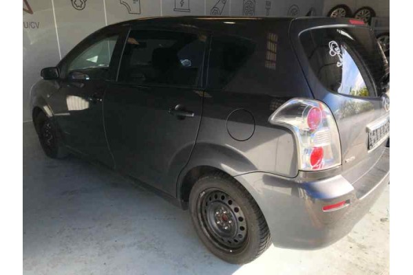 Toyota Corolla Verso (R1) 2.2 D-4D Sol 2007 para piezas | Desguace Gandia SL