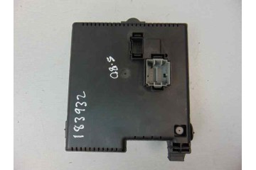 Caja reles / fusibles, Volvo S80 Berlina D5 2004, 8676391