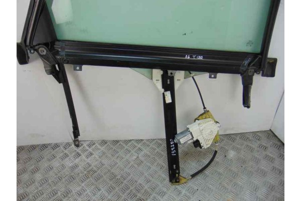 Elevalunas trasero izquierdo, Audi A6 Avant (4F5) 2.7 Tdi 2005, 4F0959801C
