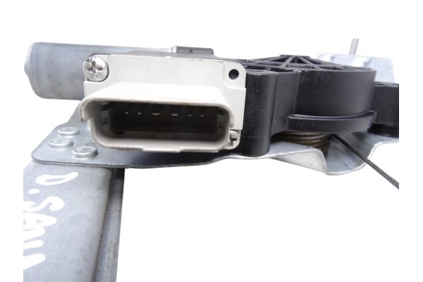 807211440R ELEVALUNAS DELANTERO IZQUIERDO DACIA SANDERO II