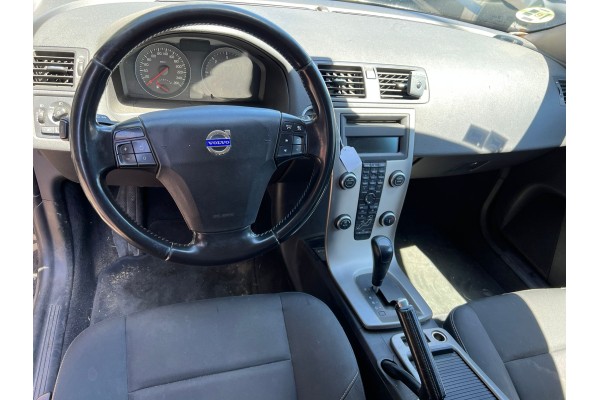 Volvo V50 Familiar D4 Kinetic 2011 para piezas | Desguace Gandia SL
